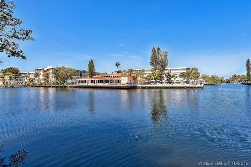 2731 Taft Street, Unit 201, Hollywood, FL 33020 Photo