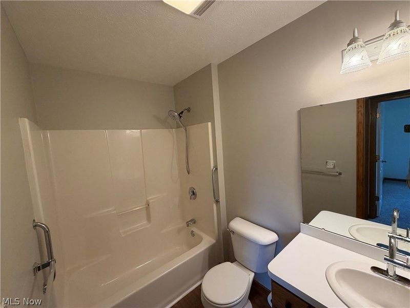 5298 Queen Ann Way, Painesville, OH 44077 Photo 13