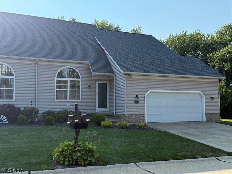 5298 Queen Ann Way, Painesville, OH 44077 Photo 2