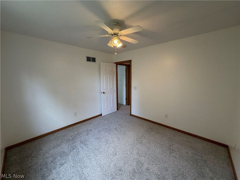 5298 Queen Ann Way, Painesville, OH 44077 Photo 26