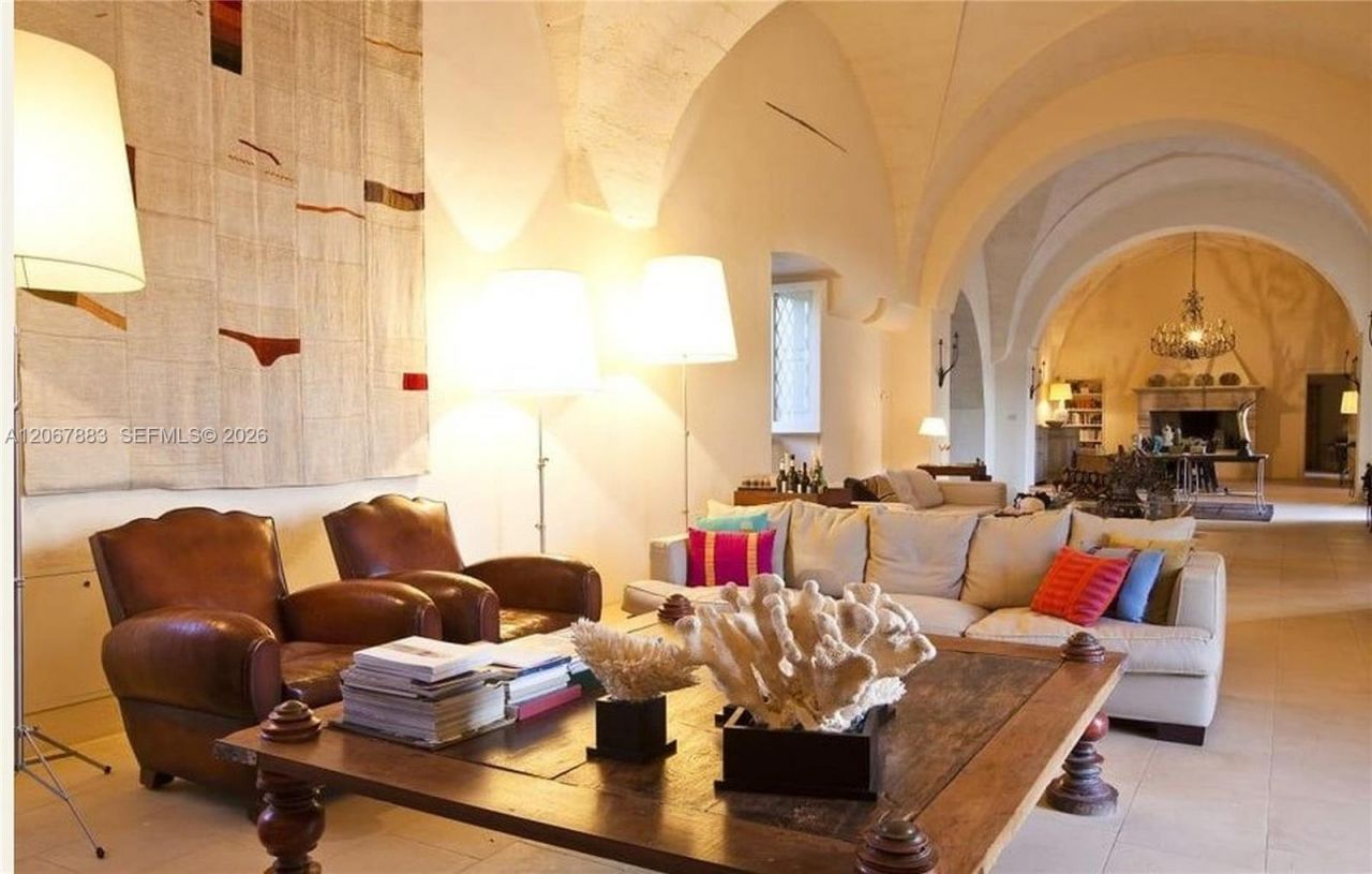 1 Ruffano Italy , , FL 00000 Photo