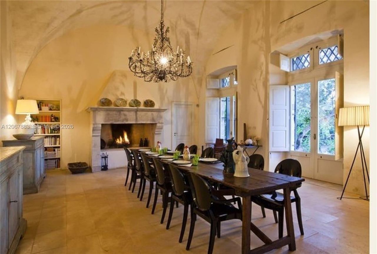 1 Ruffano Italy , , FL 00000 Photo