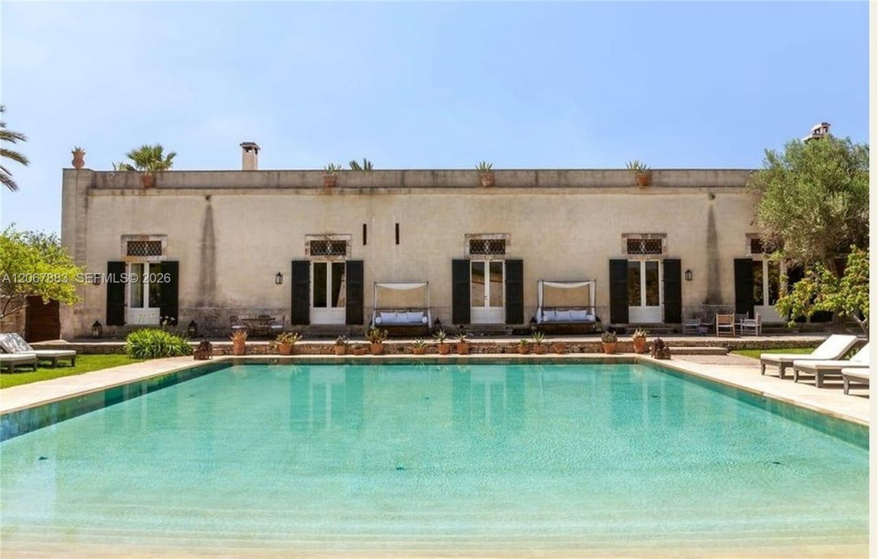 1 Ruffano Italy , , FL 00000 Photo