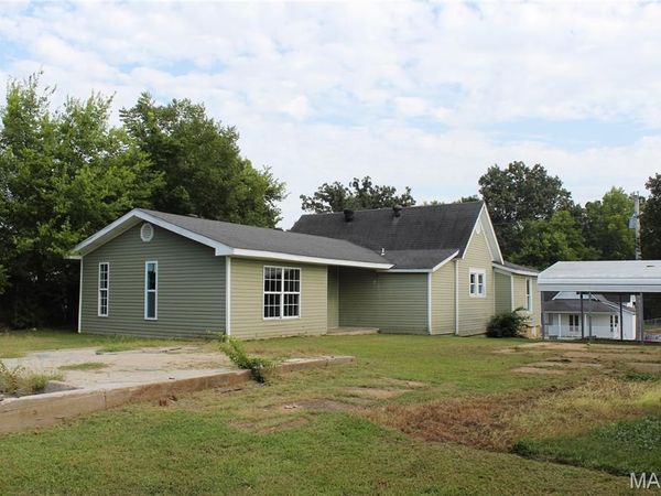 910 N 13th Street , Poplar Bluff, MO 63901