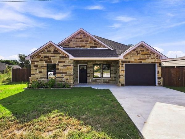 2515 Coyote Trail, Granbury, TX 76048
