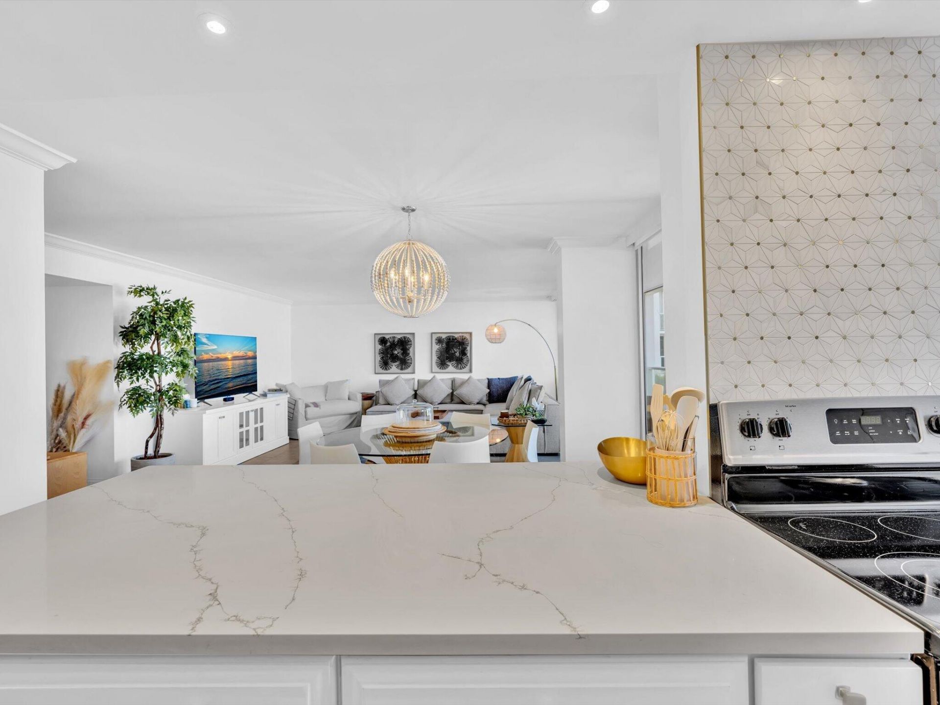 4300 N Ocean Boulevard, Unit 2D, Fort Lauderdale, FL 33308 Photo