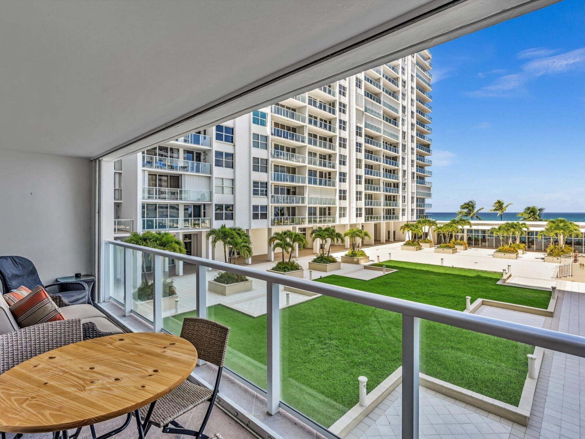 4300 N Ocean Boulevard, Unit 2D, Fort Lauderdale, FL 33308 Photo