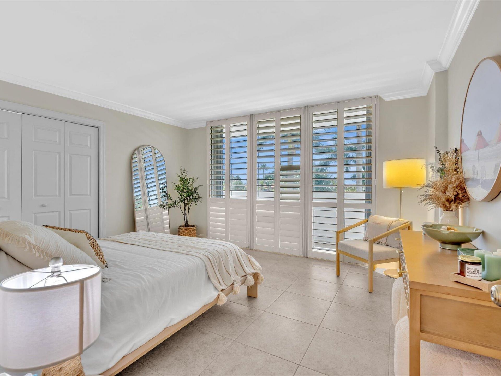 4300 N Ocean Boulevard, Unit 2D, Fort Lauderdale, FL 33308 Photo