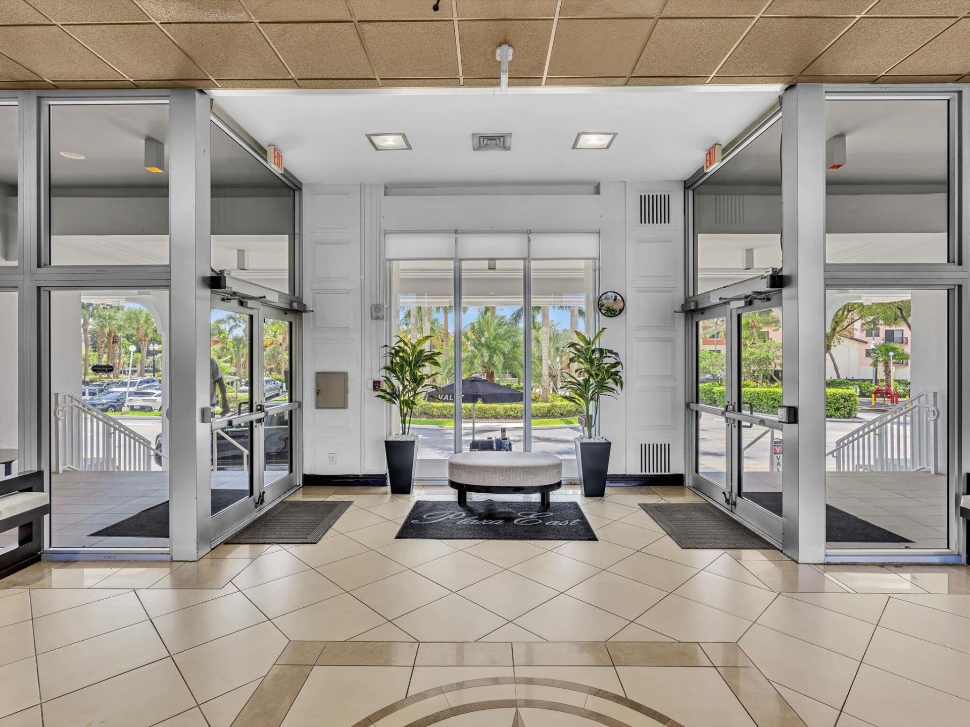4300 N Ocean Boulevard, Unit 2D, Fort Lauderdale, FL 33308 Photo