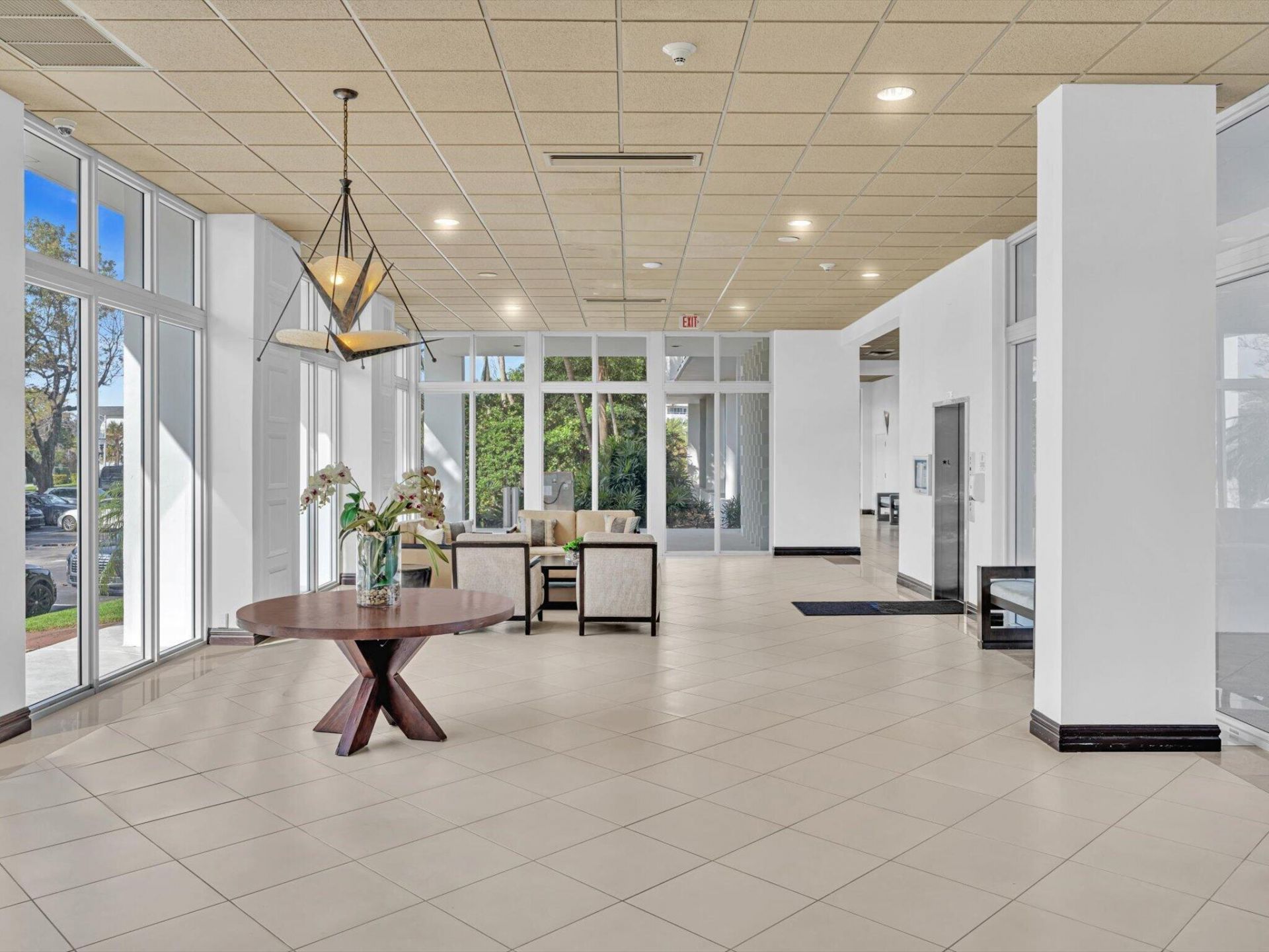4300 N Ocean Boulevard, Unit 2D, Fort Lauderdale, FL 33308 Photo