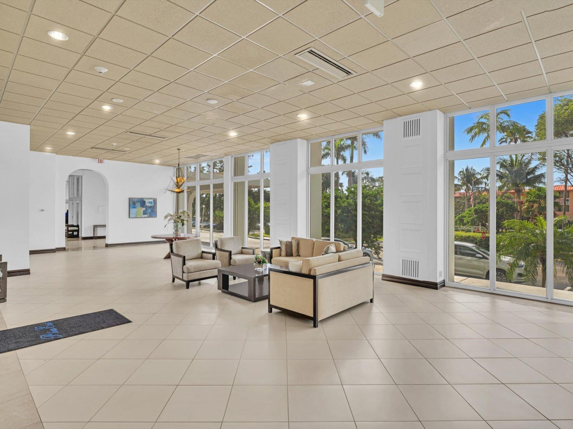 4300 N Ocean Boulevard, Unit 2D, Fort Lauderdale, FL 33308 Photo