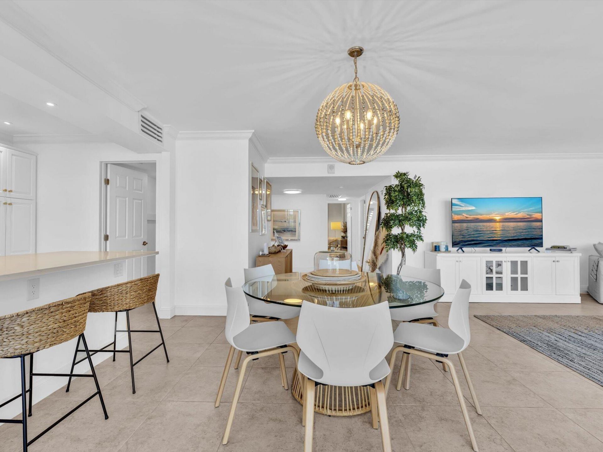 4300 N Ocean Boulevard, Unit 2D, Fort Lauderdale, FL 33308 Photo