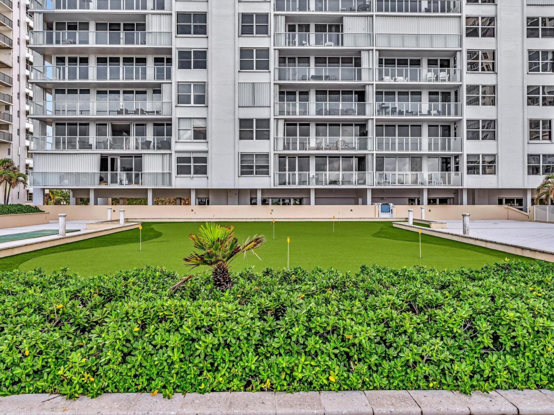 4300 N Ocean Boulevard, Unit 2D, Fort Lauderdale, FL 33308 Photo