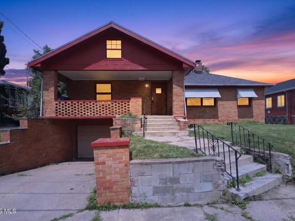 735 Russell Street , Toledo, OH 43608