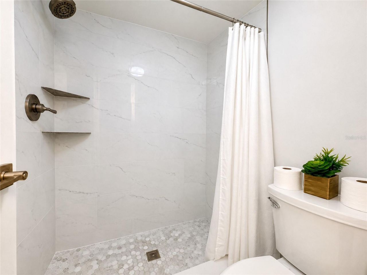 6051 Sun Boulevard, Unit 111, Saint Petersburg, FL 33701 Photo
