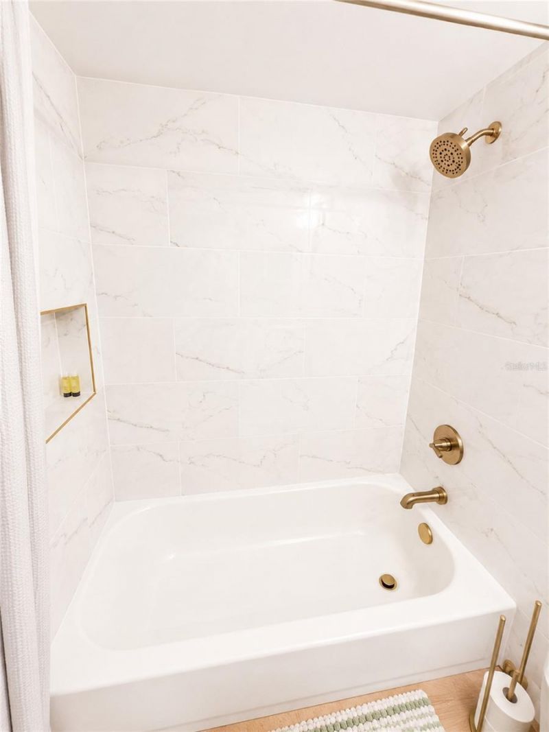 6051 Sun Boulevard, Unit 111, Saint Petersburg, FL 33701 Photo