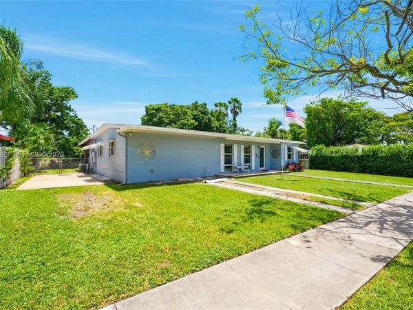 5525 SW 112th Ave, Miami, FL 33165