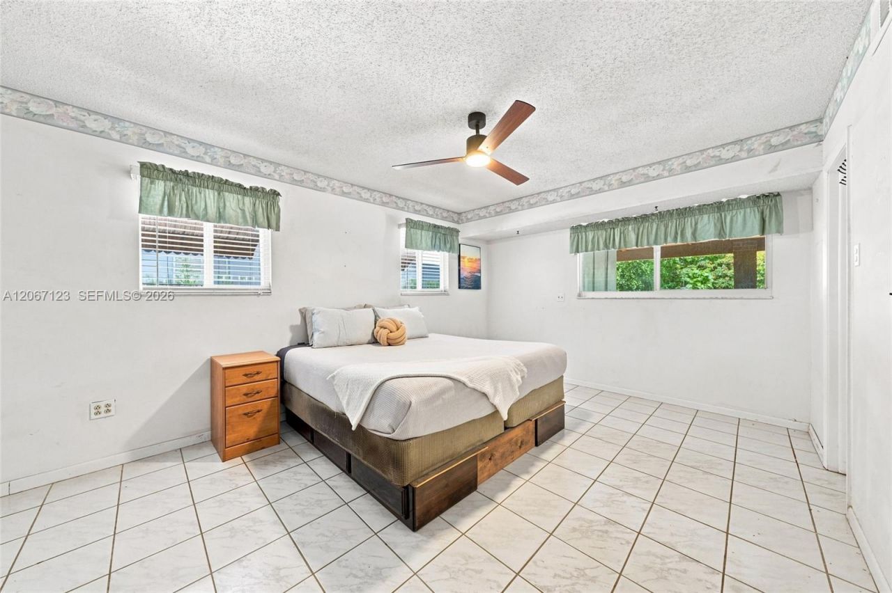 5525 SW 112th Ave, Miami, FL 33165 Photo