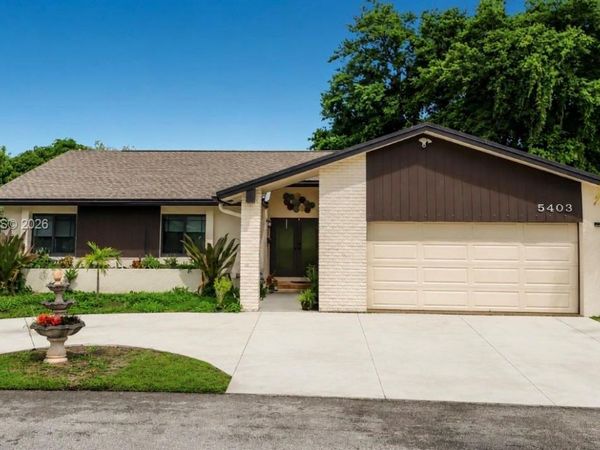 5403 Bayberry Ln, Tamarac, FL 33319