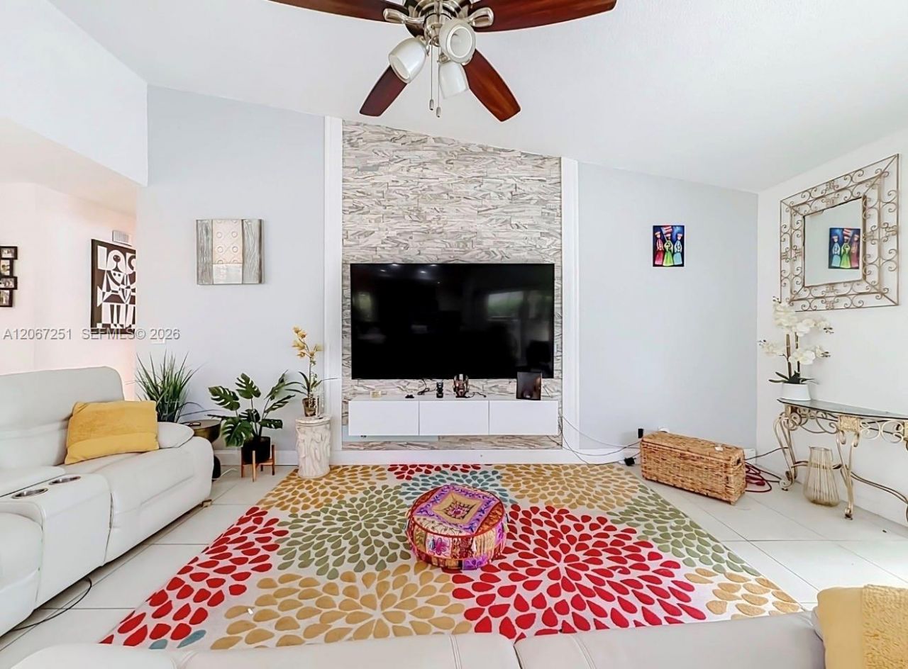 5403 Bayberry Ln, Tamarac, FL 33319 Photo