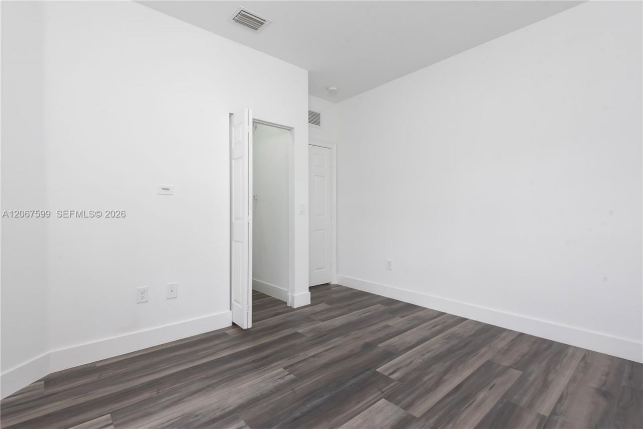 10235 NW 87th Ter, Doral, FL 33178 Photo
