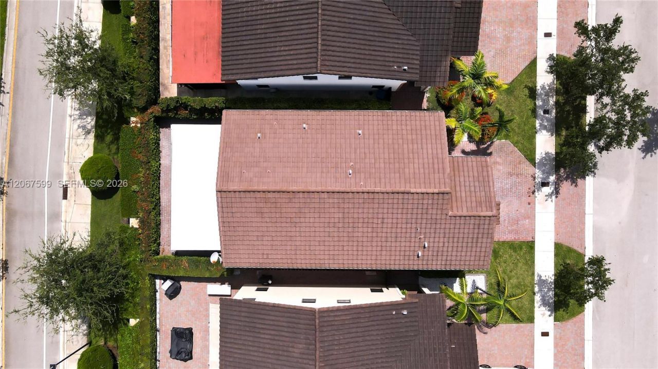 10235 NW 87th Ter, Doral, FL 33178 Photo