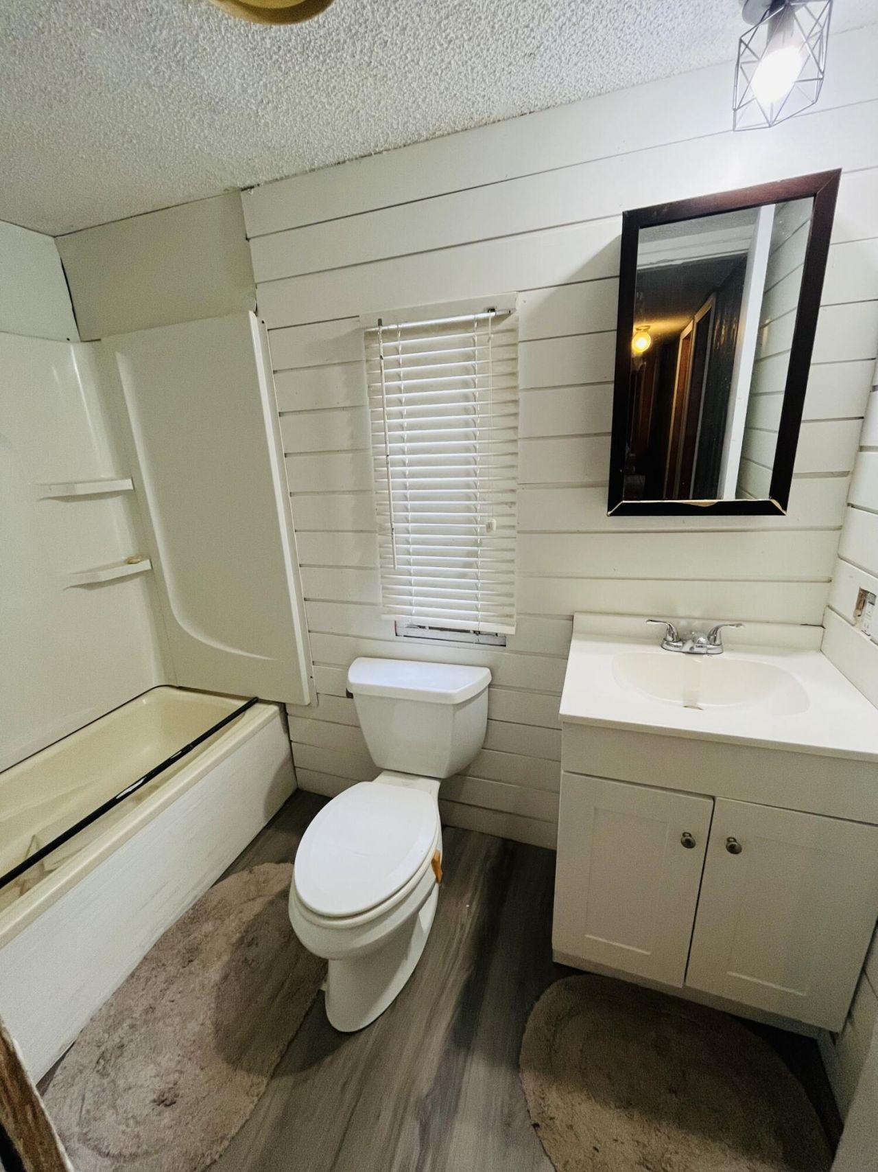 734 Henry Street Photo 15