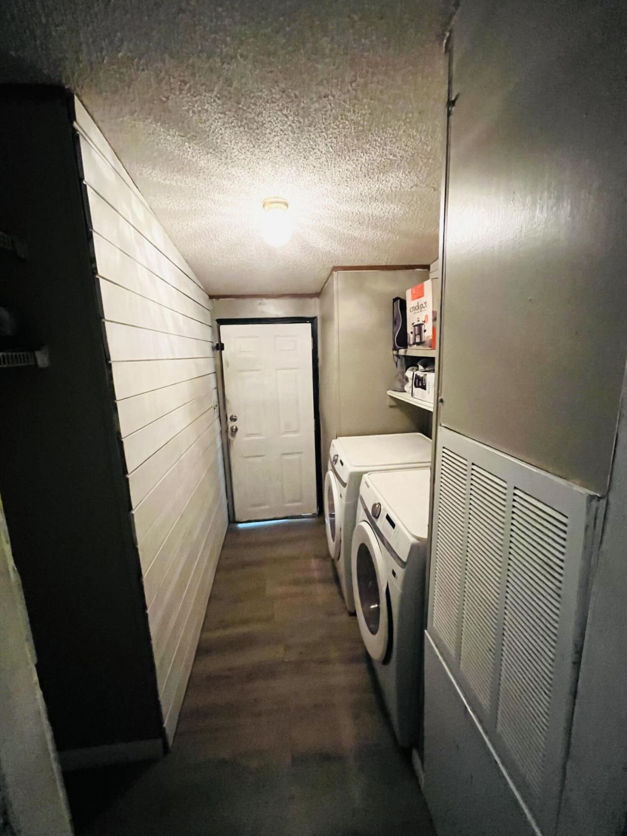 734 Henry Street Photo 20