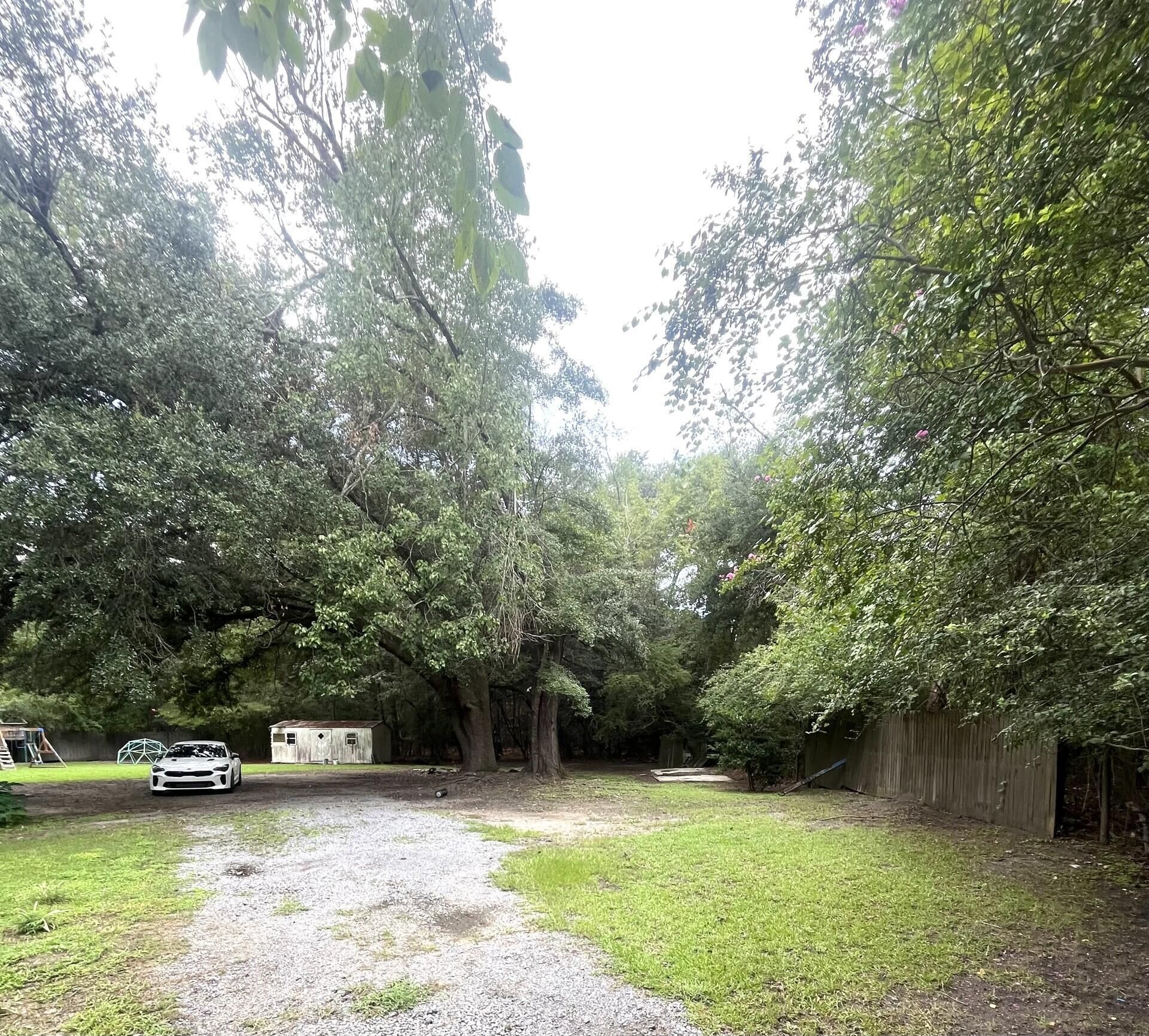 734 Henry Street Photo 27