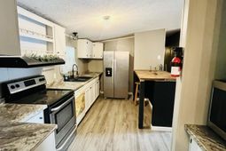 734 Henry Street photo 4