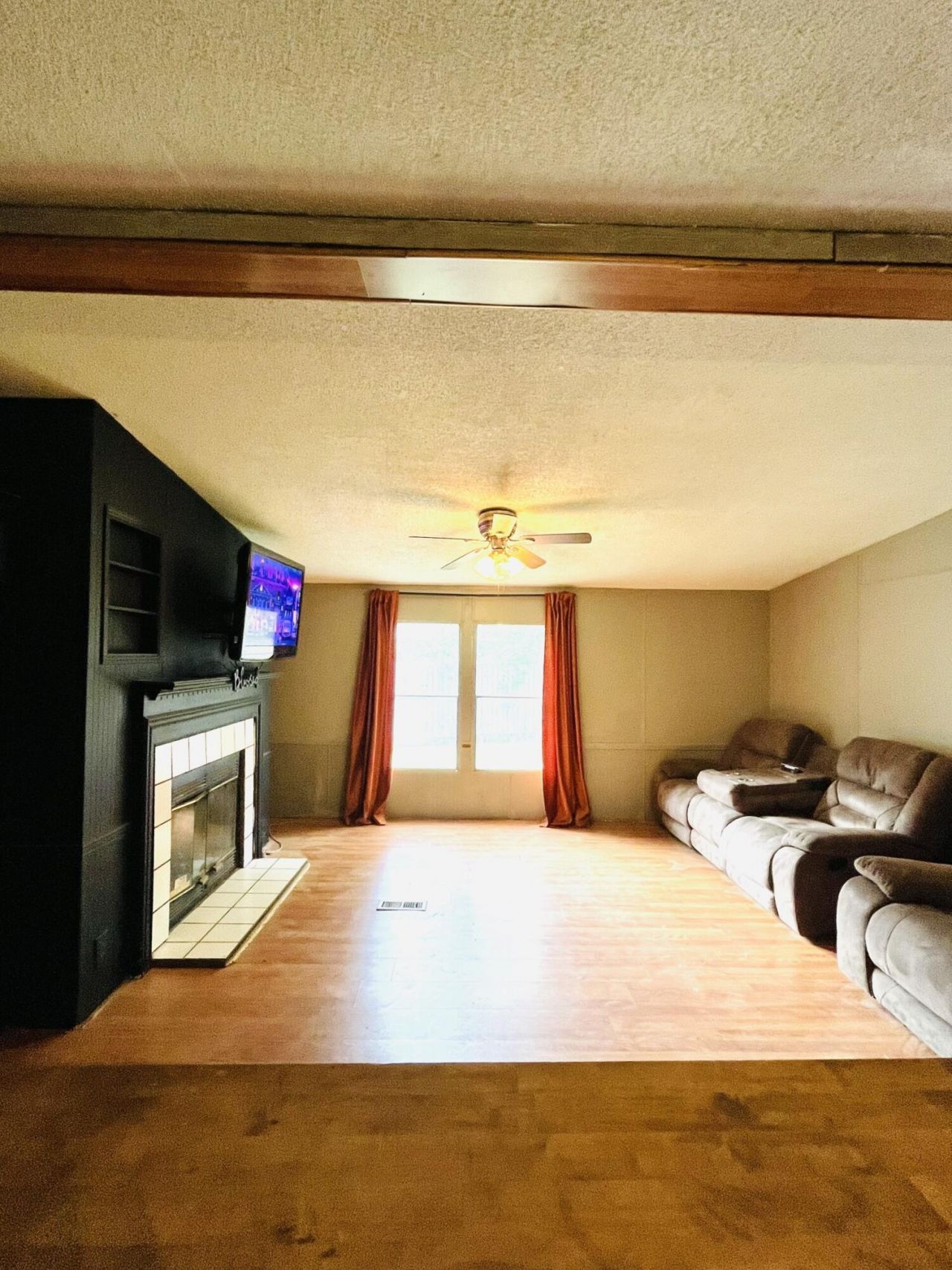 734 Henry Street Photo 6