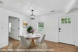 525 E Richardson Avenue photo 4