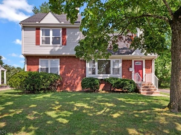 122 Mercer St, Somerville, NJ 08876