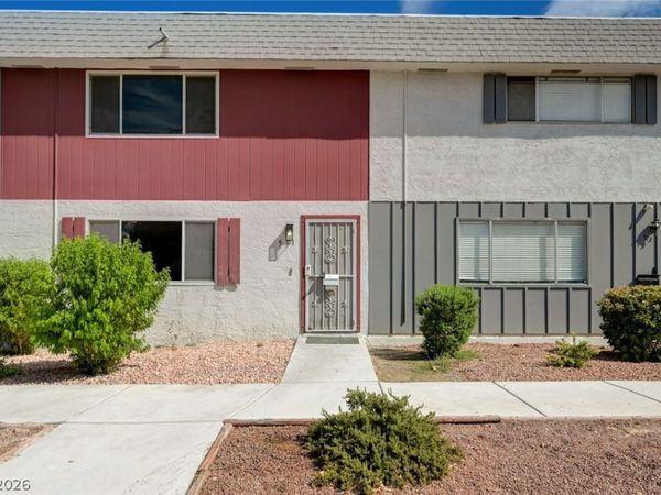 571 Greenbriar Townhouse Way, Las Vegas, NV 89121