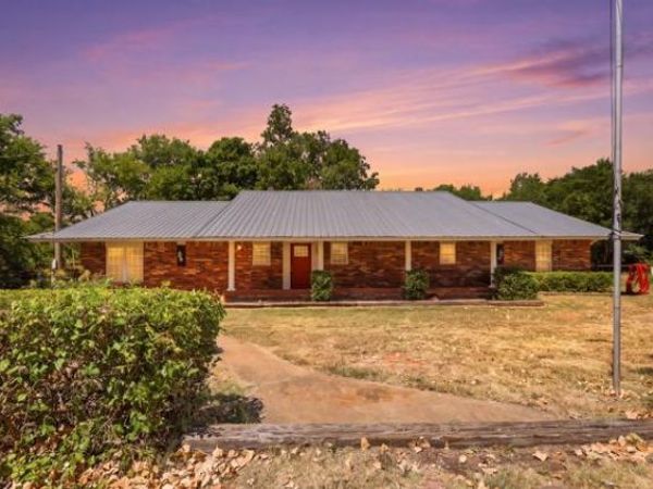 16901 240th Street, Washington, OK 73093