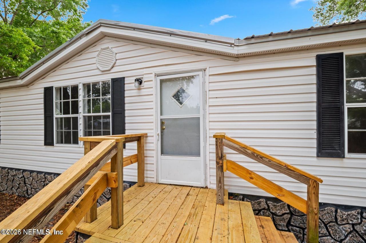 4318 Deerfield Circle W, Macclenny, FL 32063 Photo