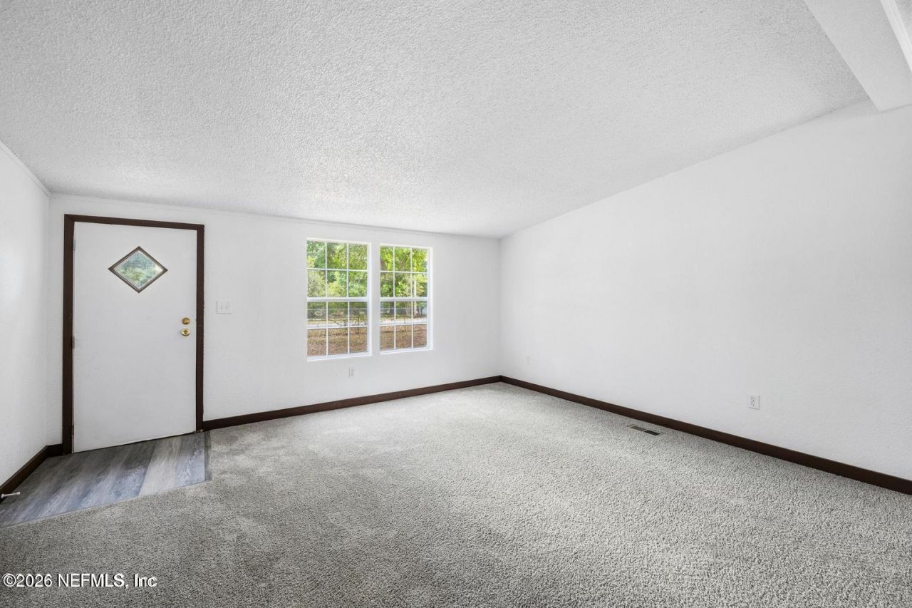 4318 Deerfield Circle W, Macclenny, FL 32063 Photo