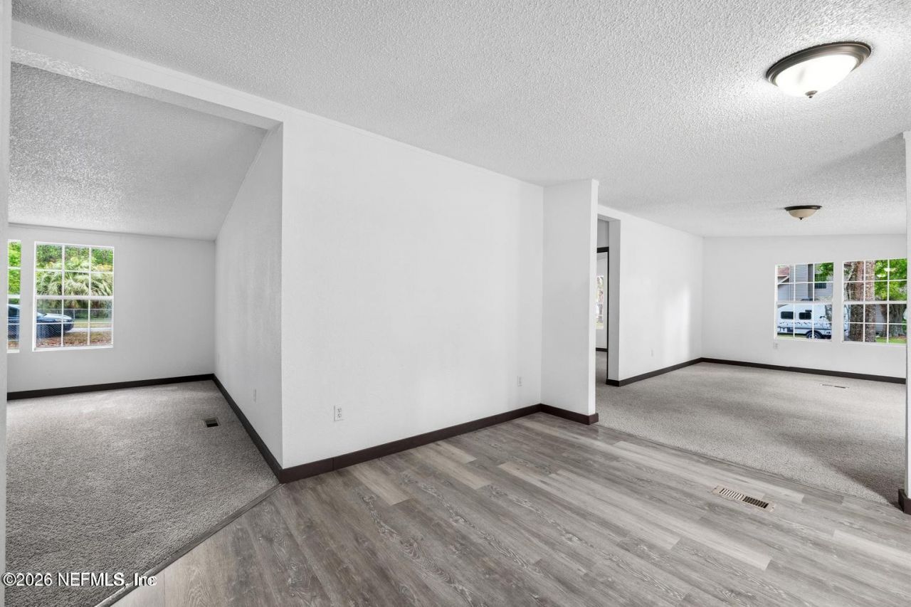 4318 Deerfield Circle W, Macclenny, FL 32063 Photo