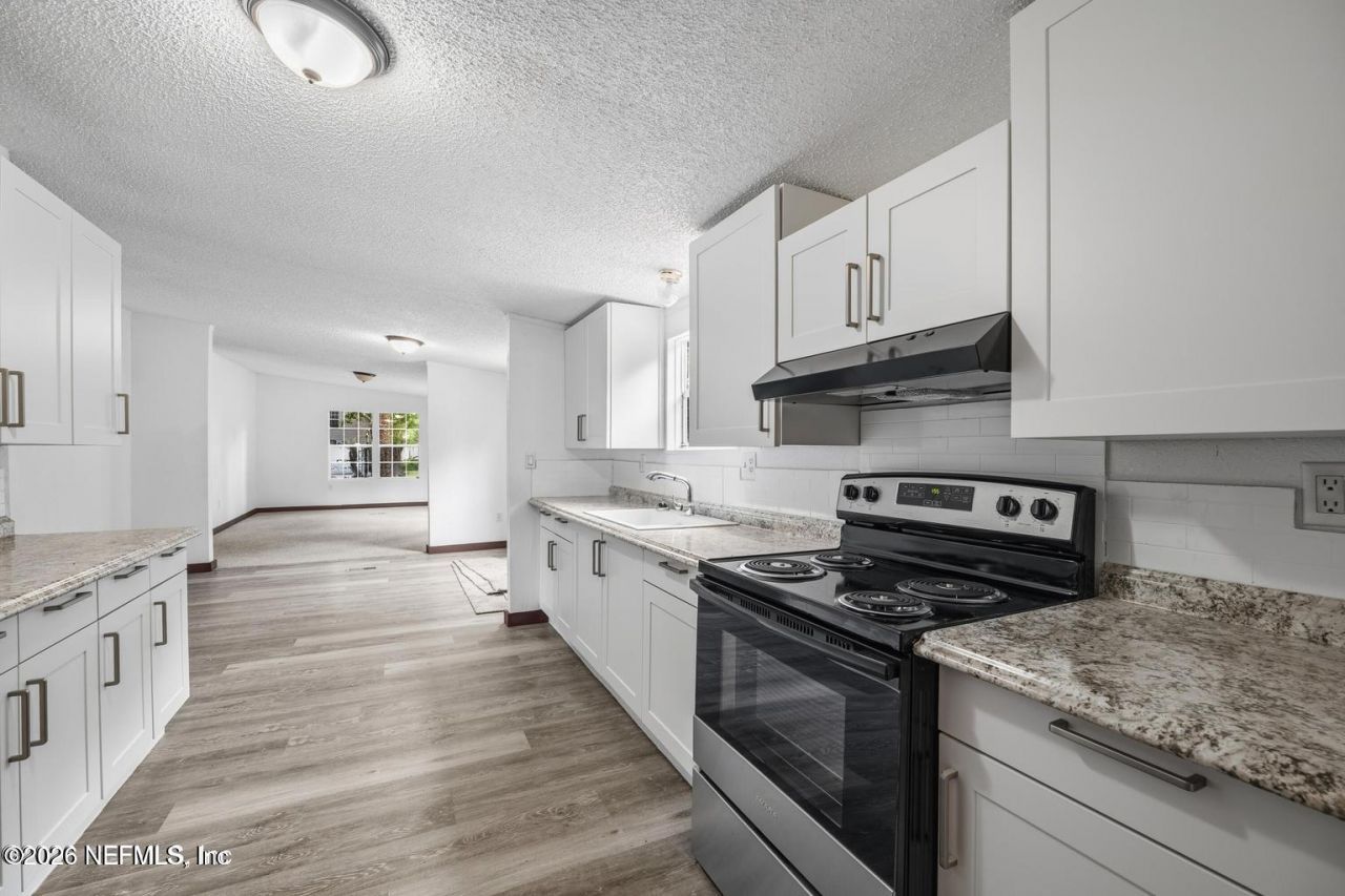 4318 Deerfield Circle W, Macclenny, FL 32063 Photo