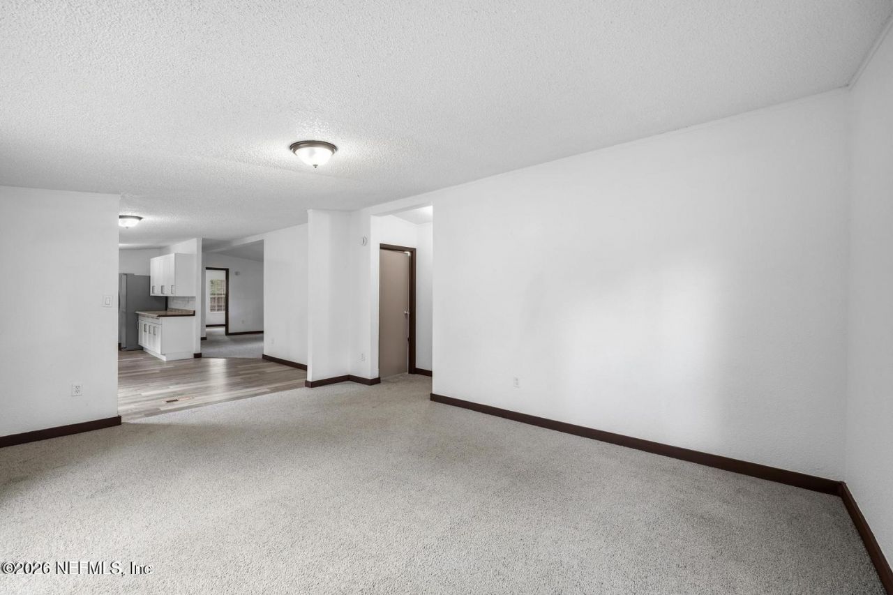 4318 Deerfield Circle W, Macclenny, FL 32063 Photo