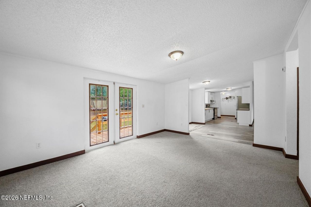 4318 Deerfield Circle W, Macclenny, FL 32063 Photo