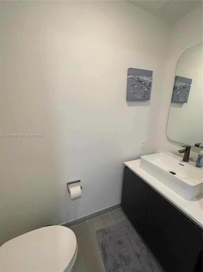 227 NE 2nd St , Unit 1606, Miami, FL 33132 Photo
