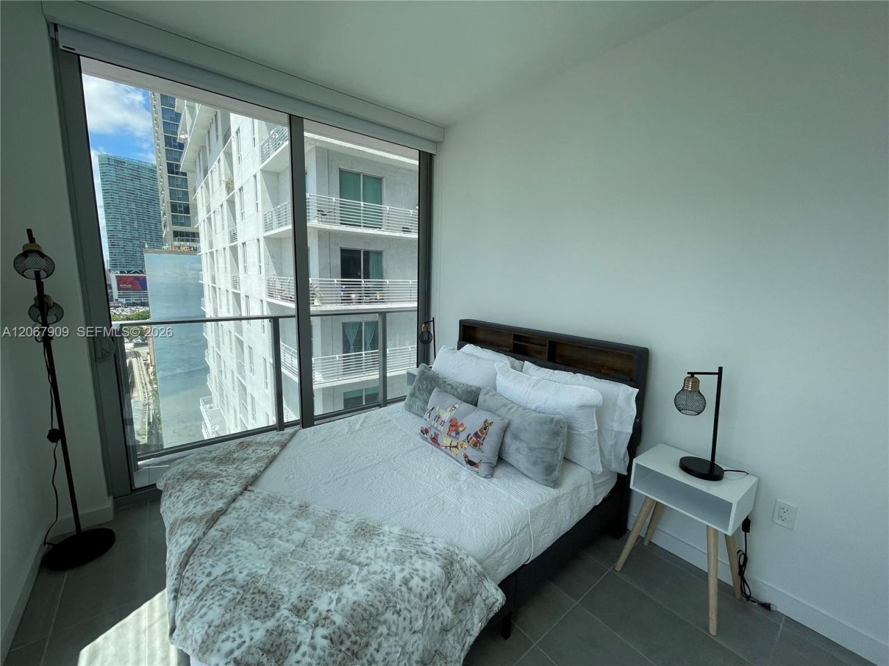 227 NE 2nd St , Unit 1606, Miami, FL 33132 Photo