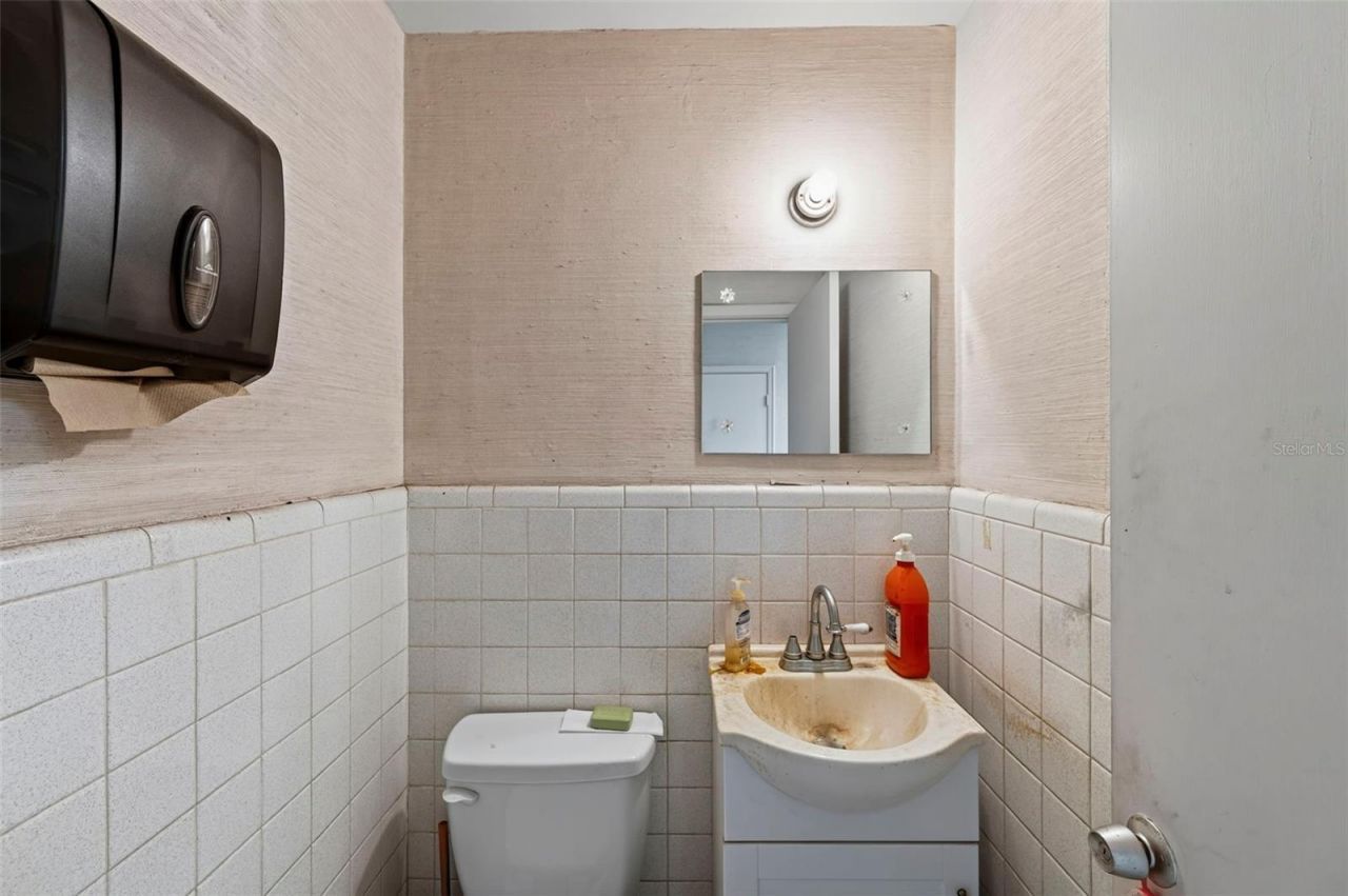 3632 Central Avenue, Saint Petersburg, FL 33711 Photo