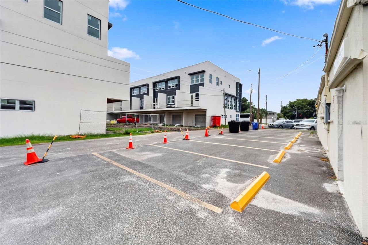 3632 Central Avenue, Saint Petersburg, FL 33711 Photo