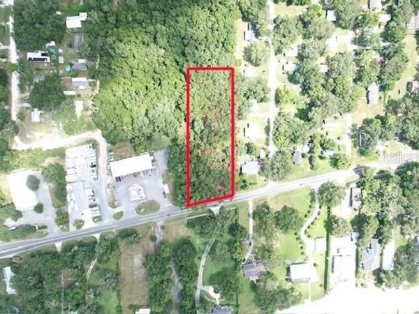 E HWY 25 , OCKLAWAHA, FL 32179