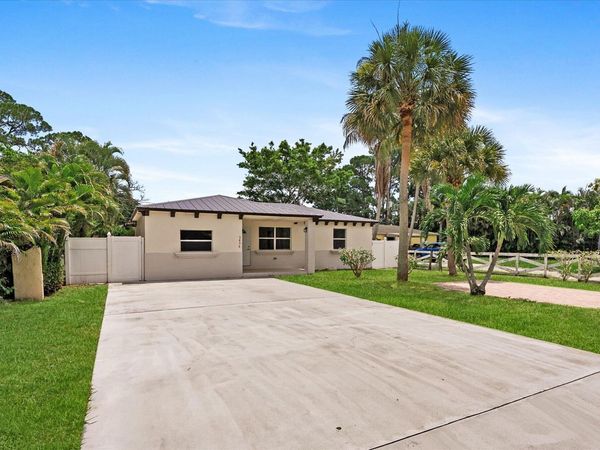 3856 Corrigan Court, Lake Worth Beach, FL 33461