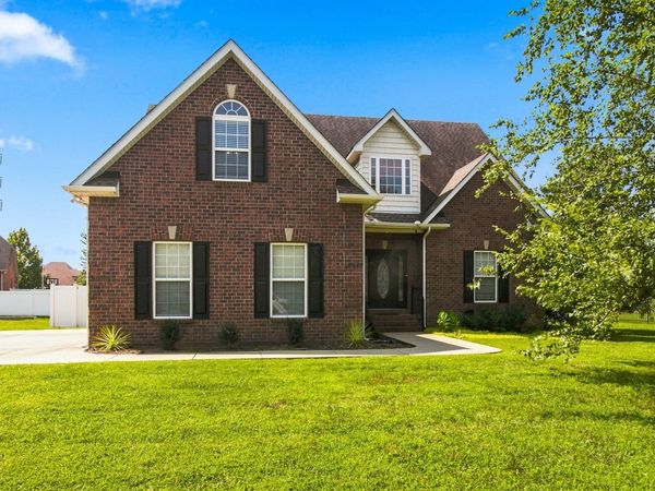 3433 Genoa Dr, Murfreesboro, TN 37128