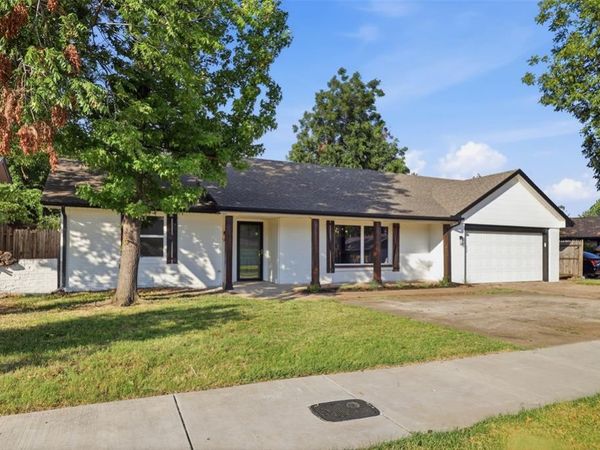 2704 NW 110th Street, Oklahoma City, OK 73120