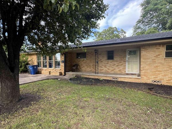 4410 Ridge Road, North Little Rock, AR 72116